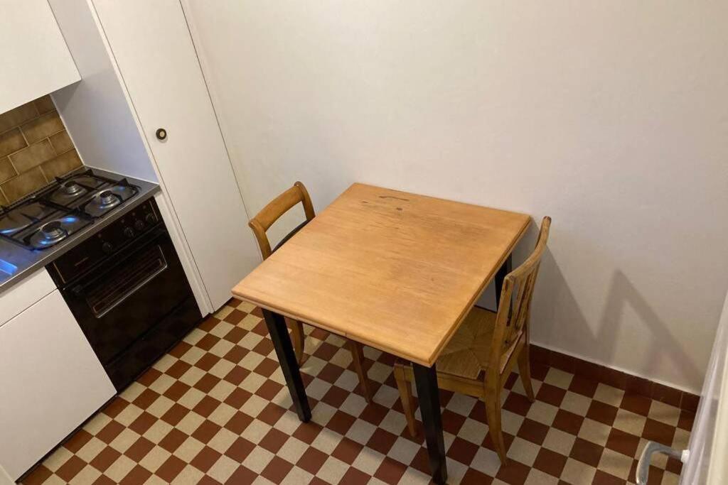 Joli 2 Pieces Dernier Etage, Lausanne Centre Екстериор снимка